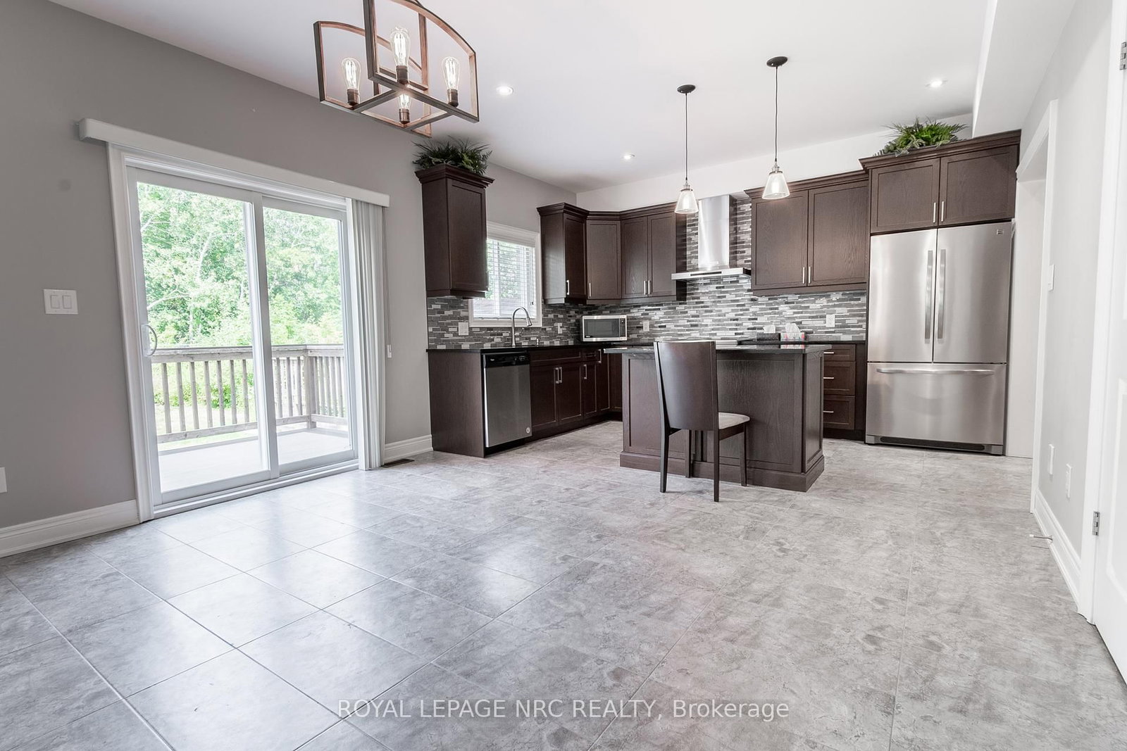 7231 Lionshead Avenue, Unit 30 - Photo 21