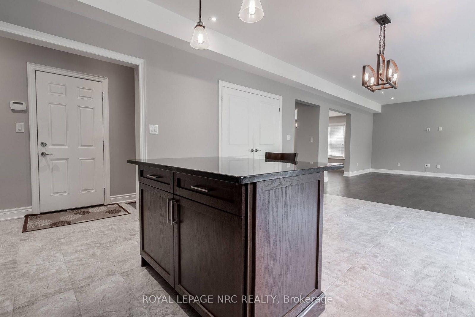 7231 Lionshead Avenue, Unit 30 - Photo 26