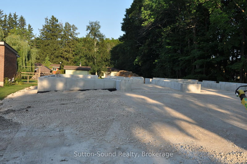 2515 6th Ave W, Owen Sound, N4K 5J7 | Image 2