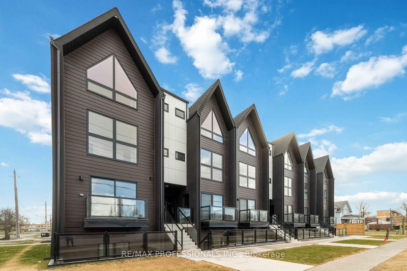 106 - 7277 Wilson Cres, Niagara Falls, L2G 4R8 | Image 2