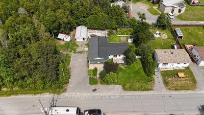 24-26 Spruce Drive — photo 4