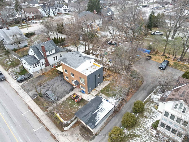 97 Queen St, Fort Erie, L2A 1T9 | Image 2