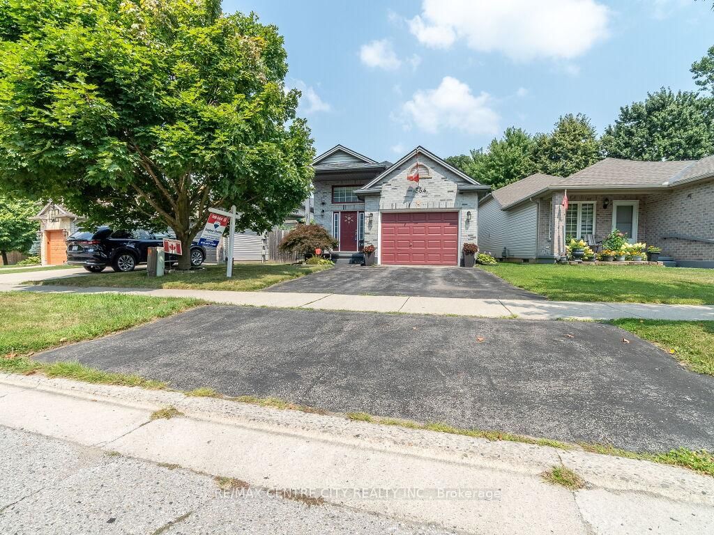 Listing photo 3