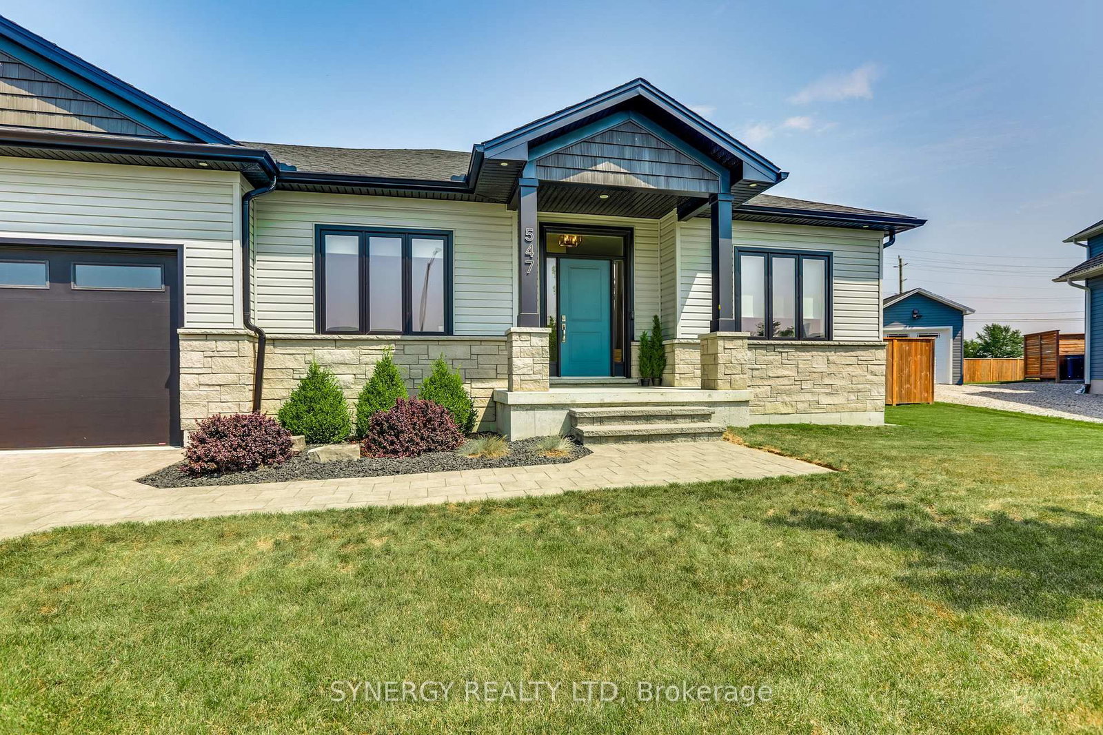 Listing Image 3