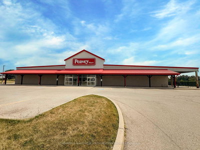 2209 Dundas St | London East | Image