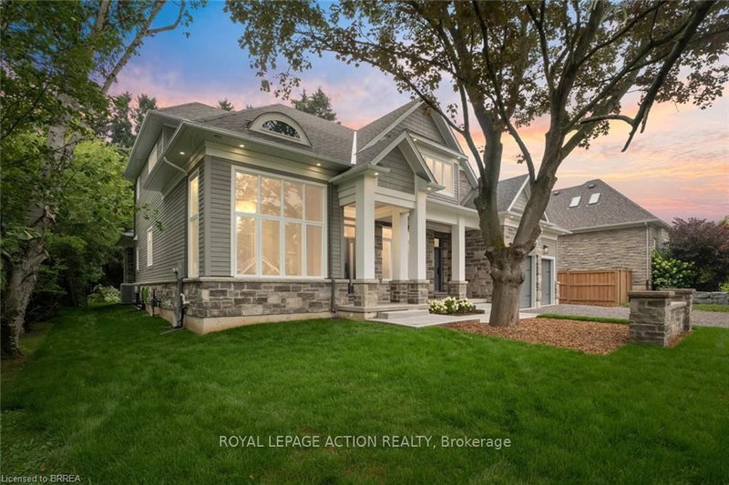 150 St Margarets Rd, Hamilton, L9G 2L2 | Image 2