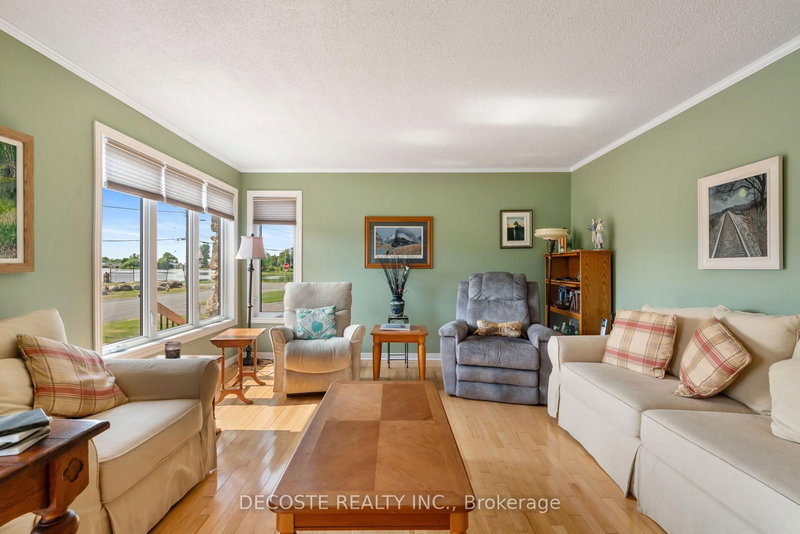 137 Park Ave, North Glengarry, K0C 1A0 | Image 3