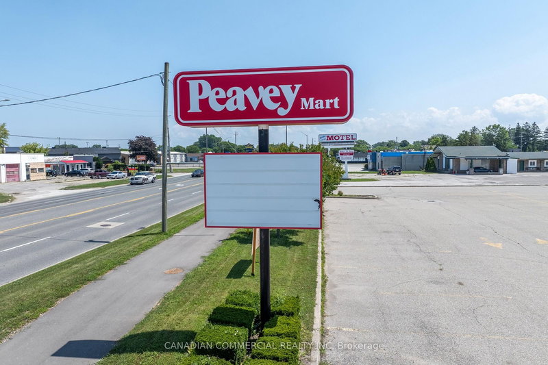 1699 London Line, Sarnia, N7W 1B1 | Image 3