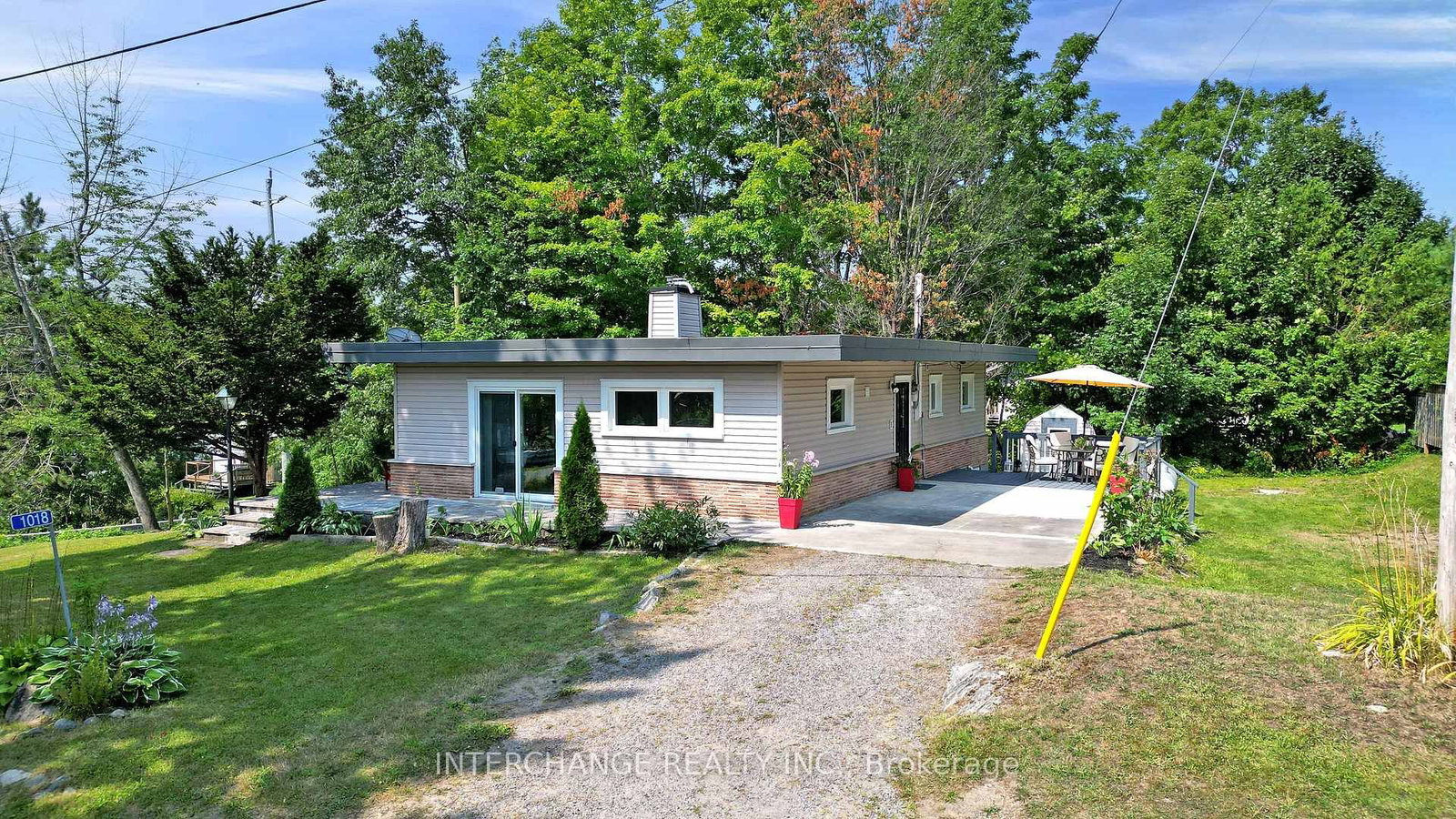Listing photo 4