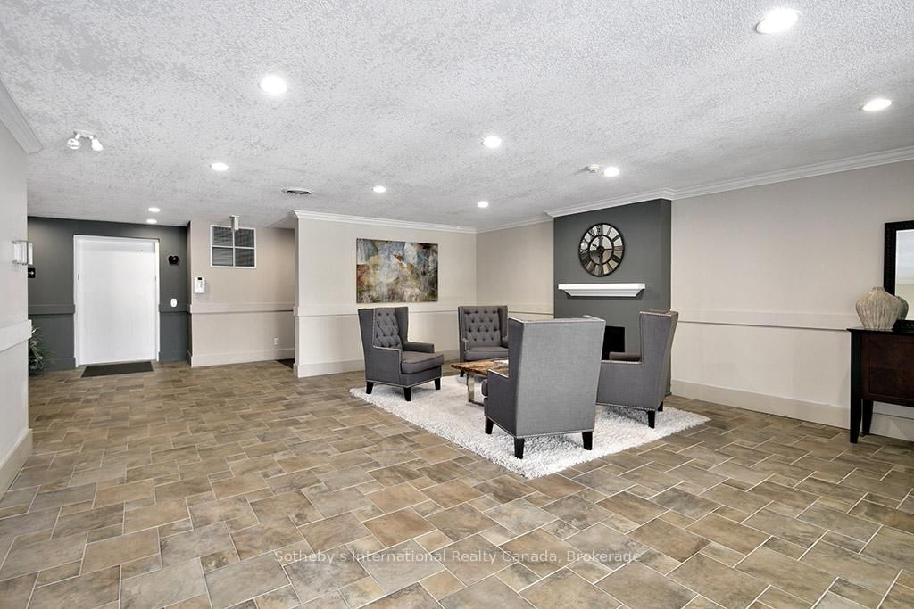 27 Beaver Street S, Unit 101