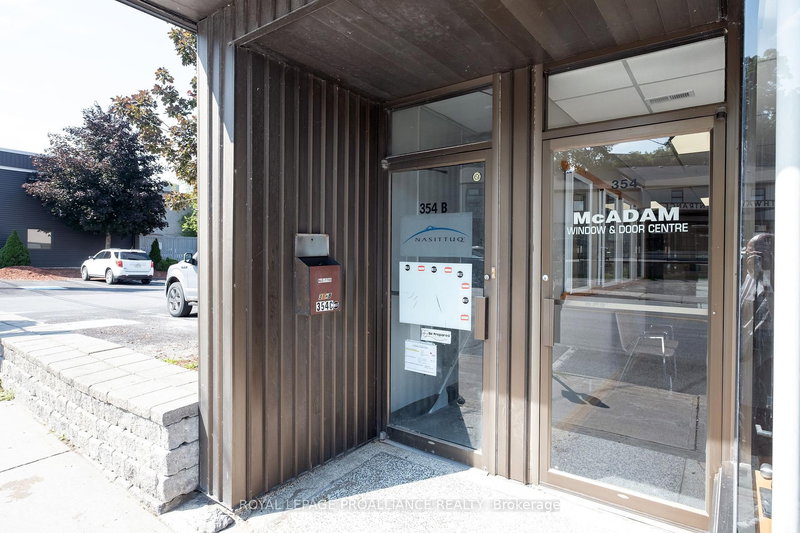 B - 354 Pinnacle St, Belleville, K8N 3B4 | Image 2