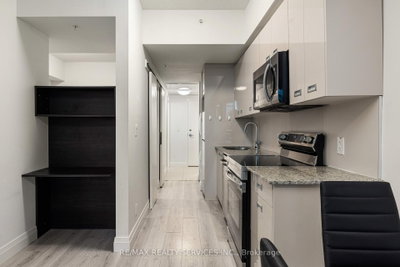 Unit 522 — 652 Princess Street — more photos