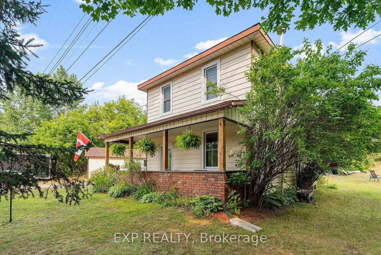 Listing photo 3