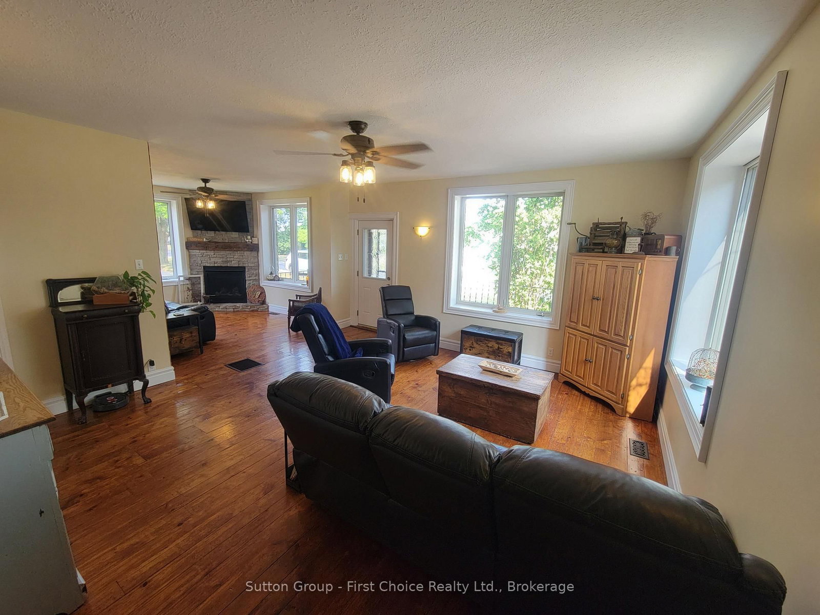 Listing Image 21