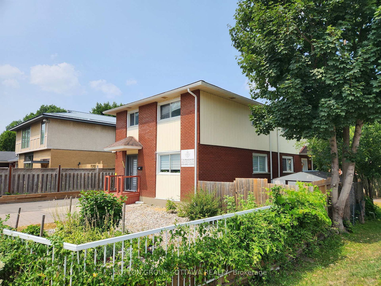 Listing Image 3