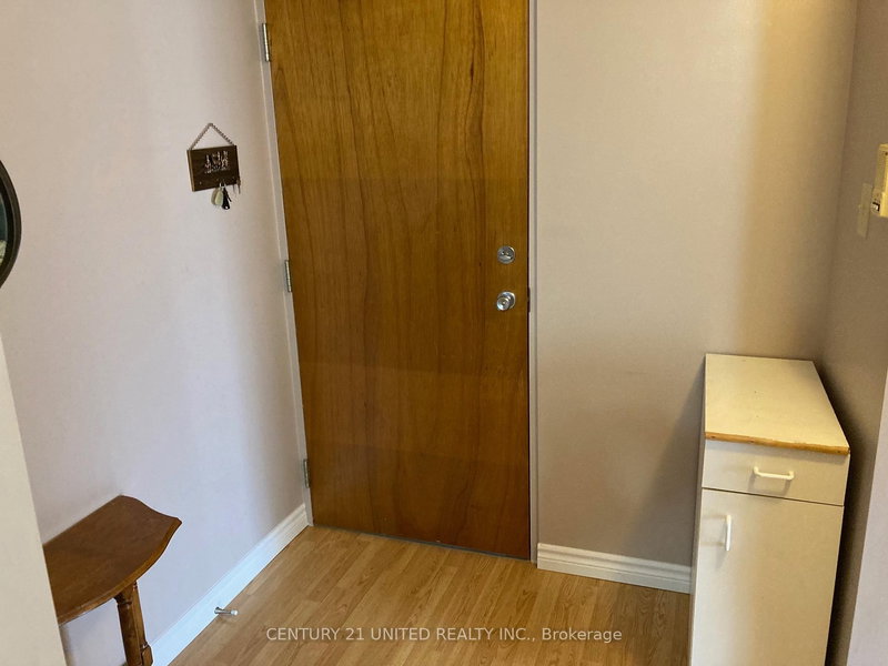 102 - 2418 Mountland Dr, Peterborough, K9K 2E2 | Image 3