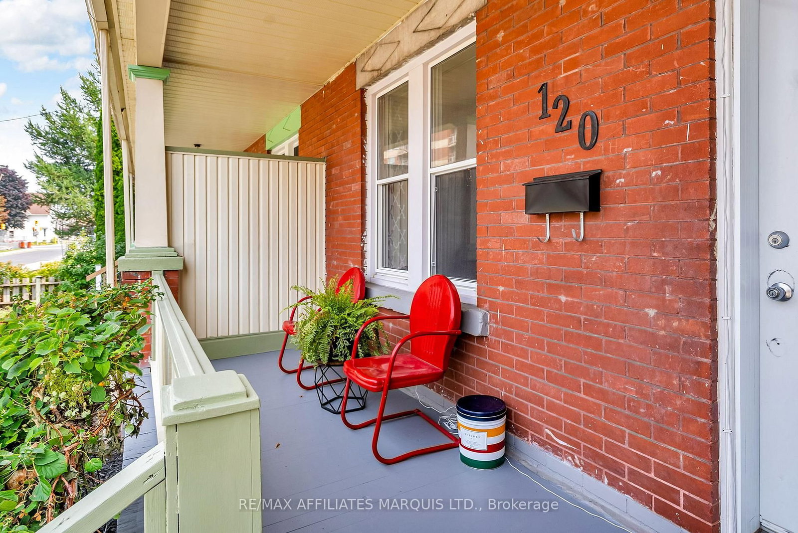 Listing Image 3
