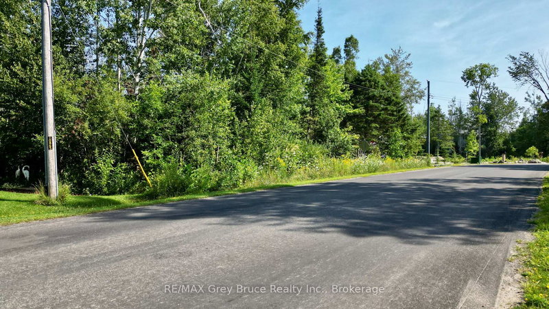 Part 28 Maple Dr, Northern Bruce Peninsula, N0H 1Z0 | Image 2