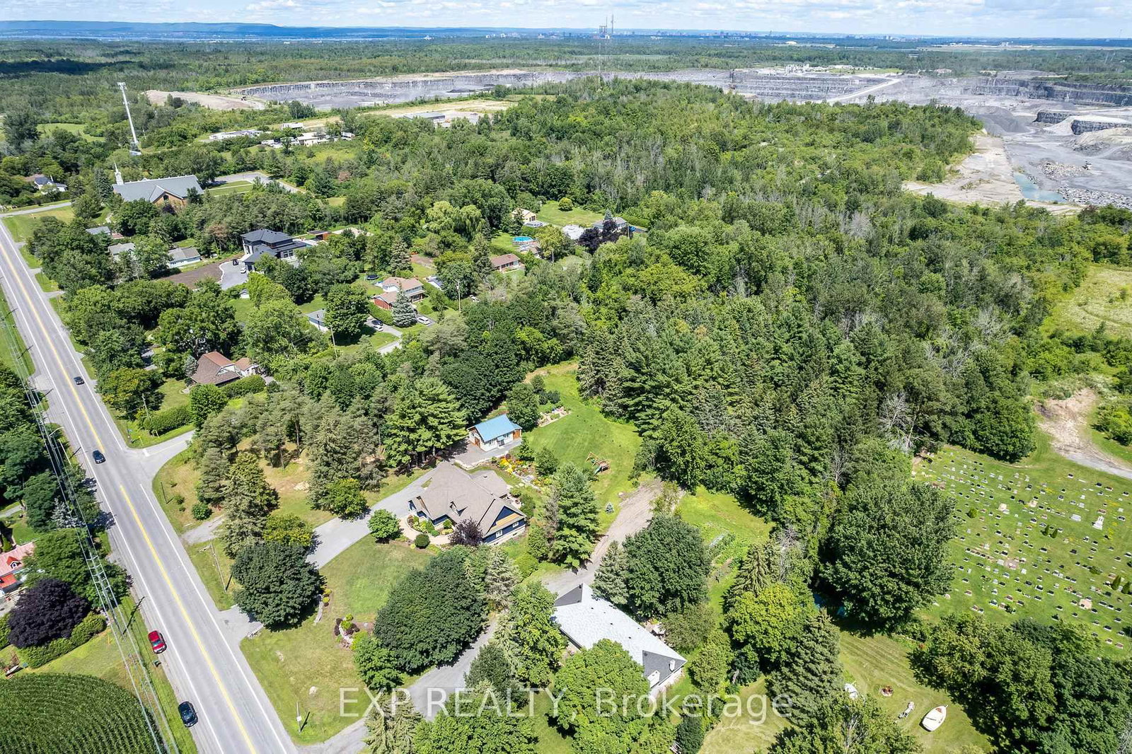 5486 Old Richmond Rd. Road W • Ottawa, ON photo 12