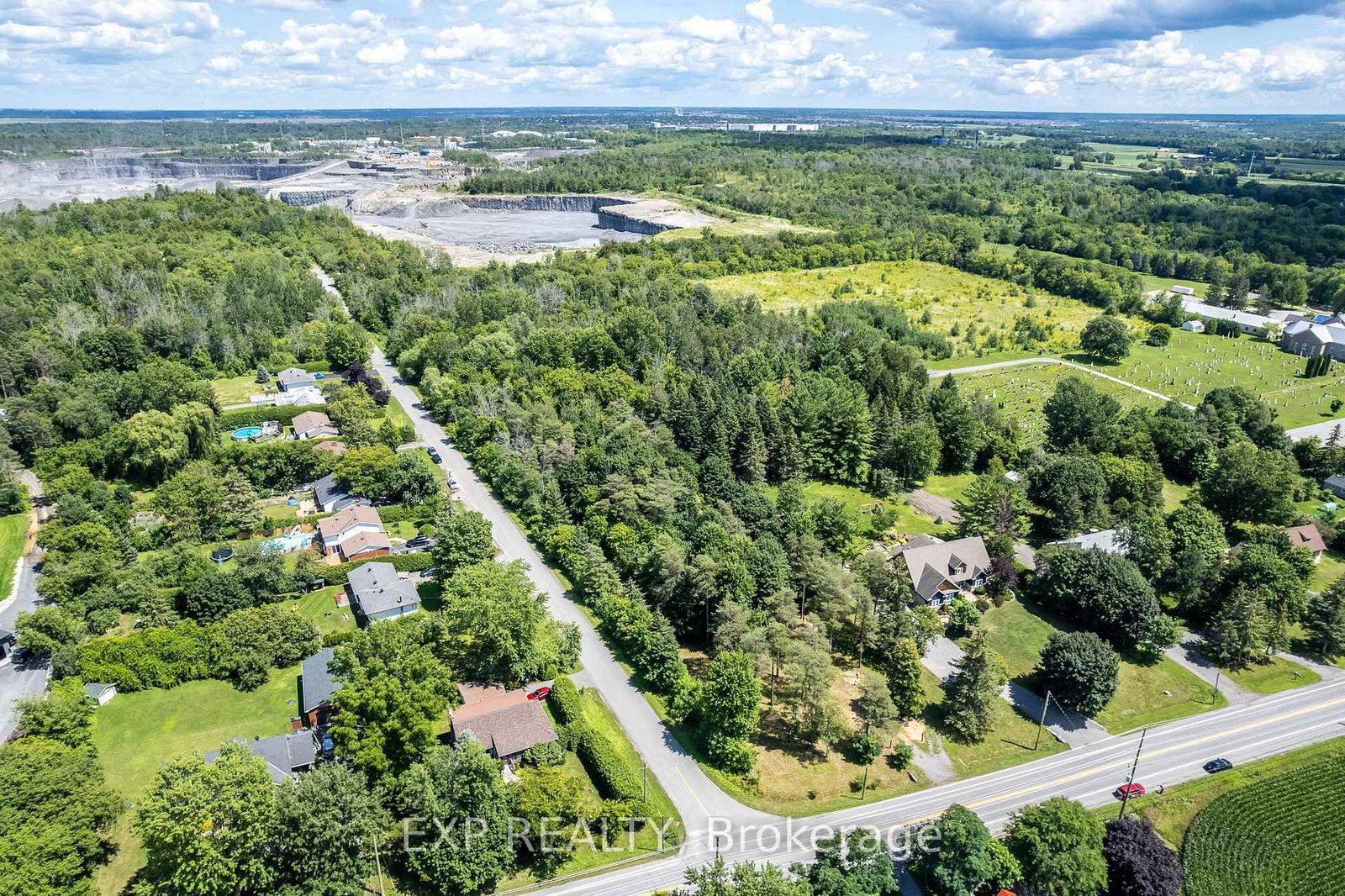 5486 Old Richmond Rd. Road W • Ottawa, ON photo 14