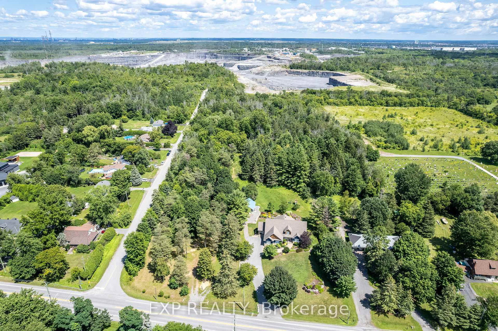 5486 Old Richmond Rd. Road W • Ottawa, ON photo 15