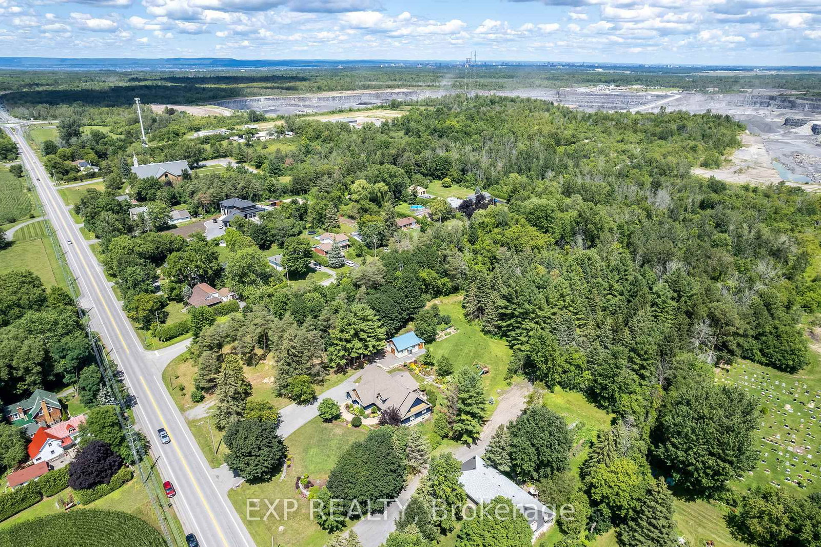 5486 Old Richmond Rd. Road W • Ottawa, ON photo 16