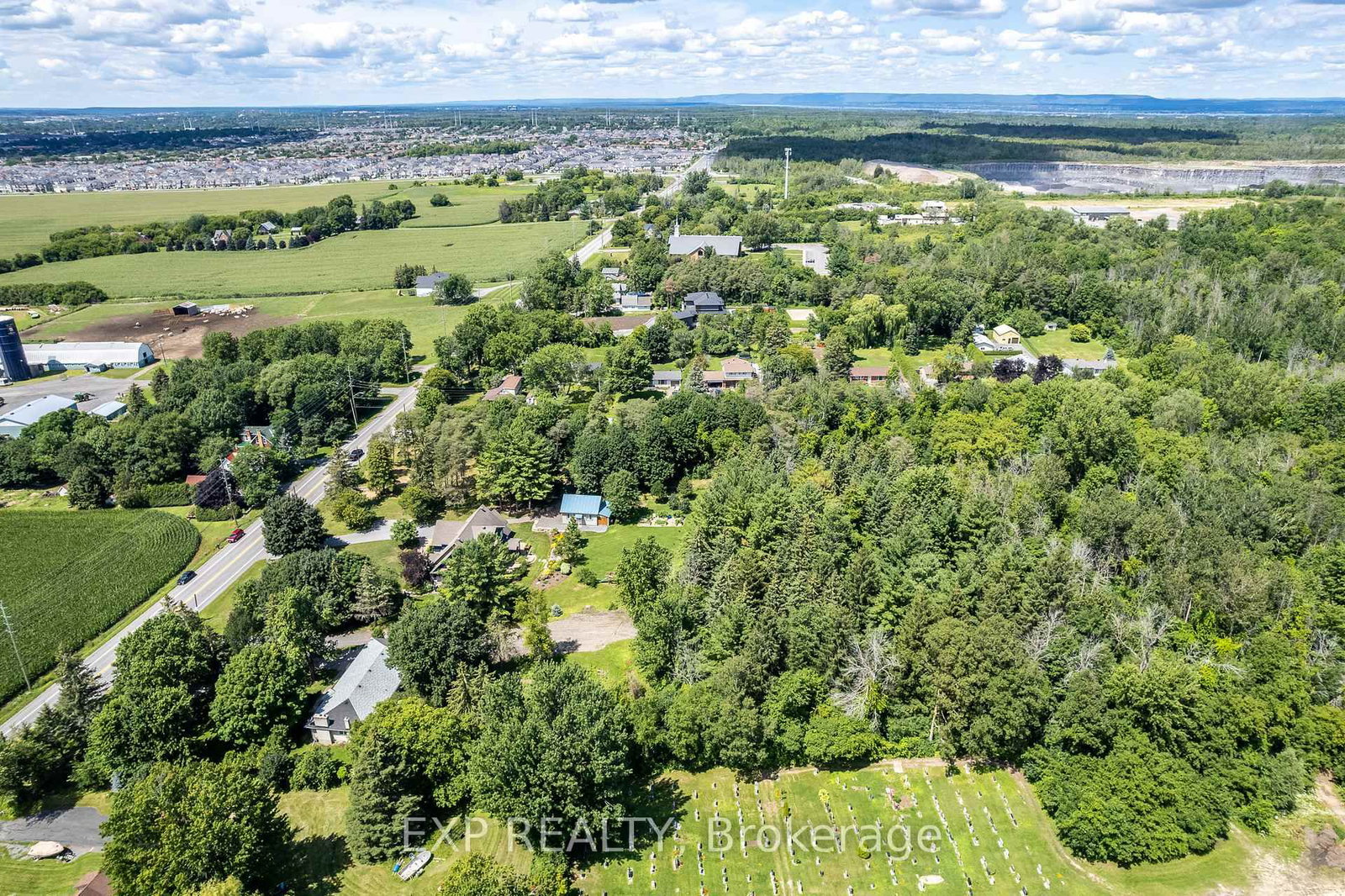5486 Old Richmond Rd. Road W • Ottawa, ON photo 17