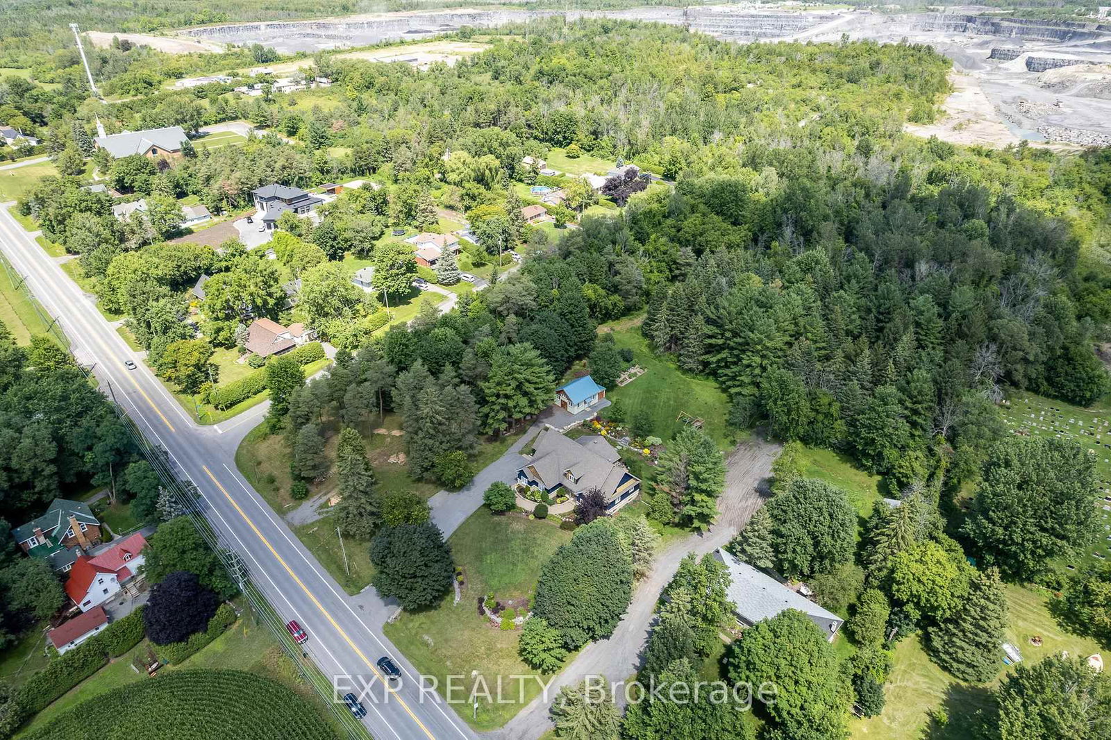 5486 Old Richmond Rd. Road W • Ottawa, ON photo 2