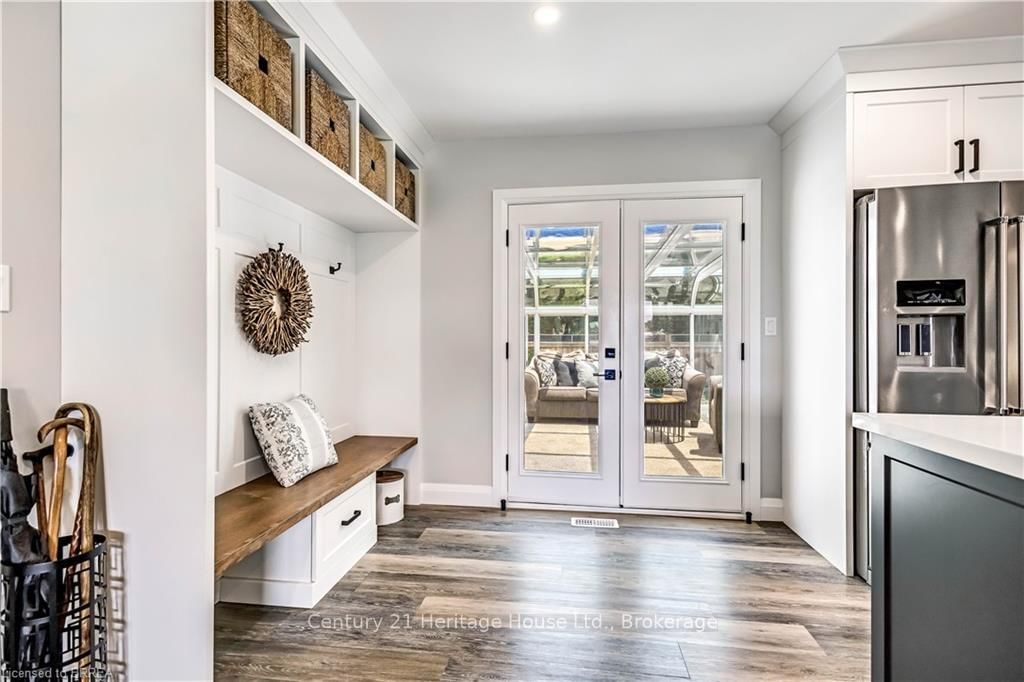 Listing Image 19
