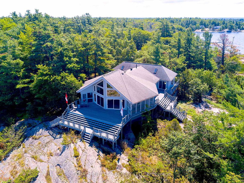 ISLAND 630 GEORGIAN BAY