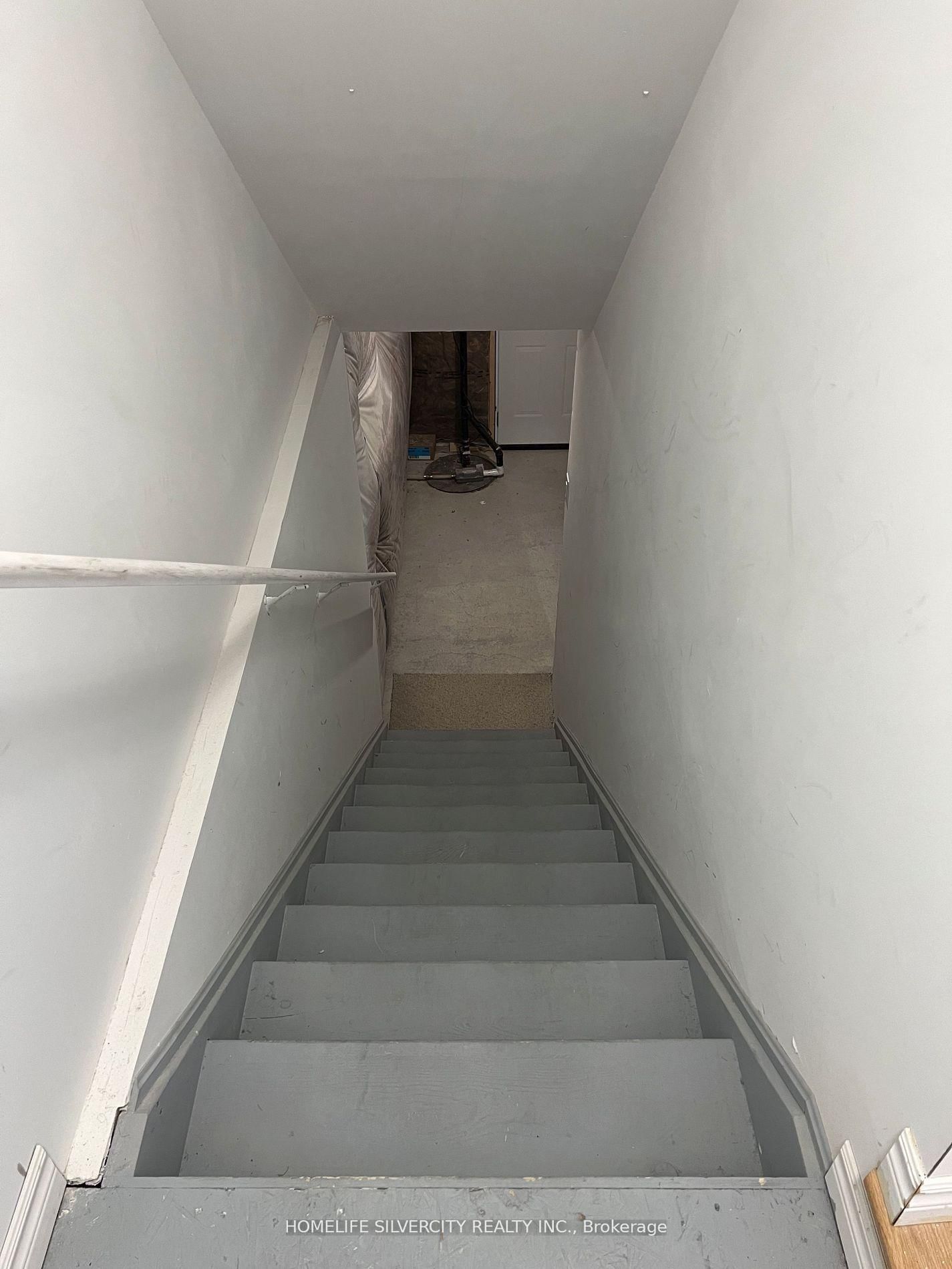 Listing Image 25