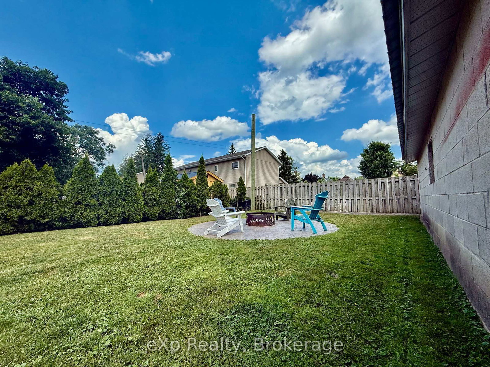 Listing Image 19