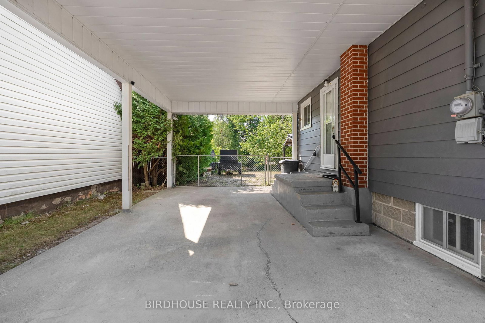 Listing Image 28
