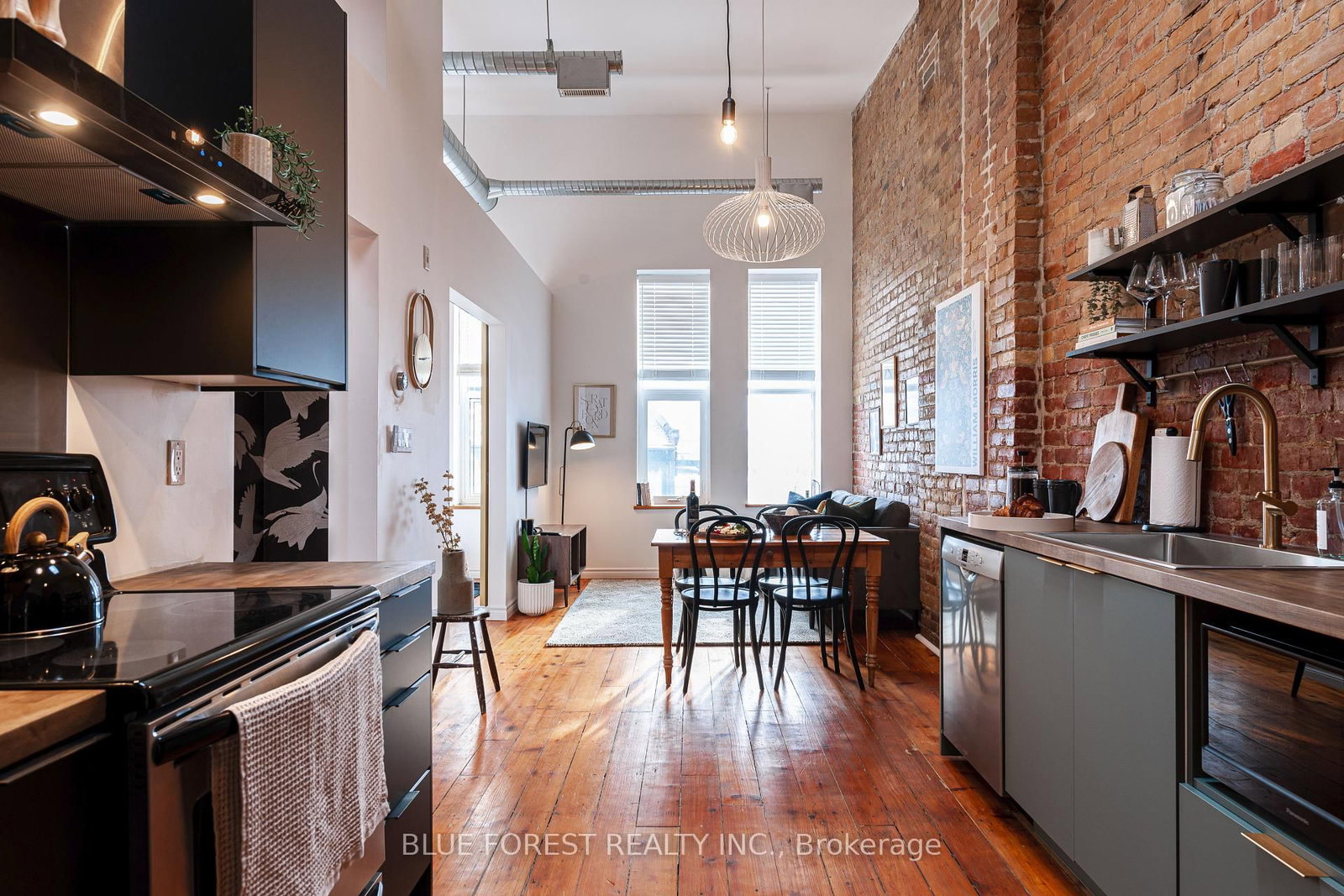Listing Image 3