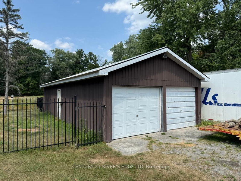 1432 County Rd 2 Road