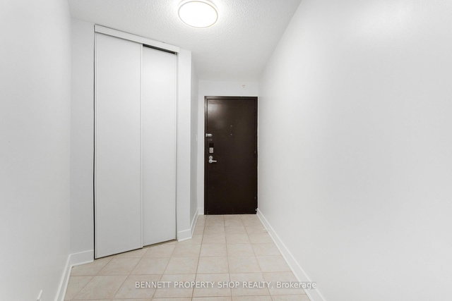 2209 - 900 Dynes Road