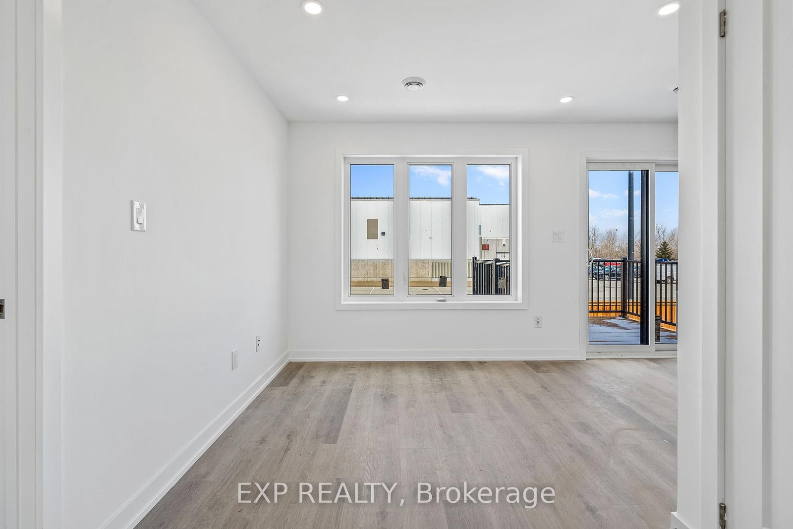 4263 Fourth Avenue, Unit 624 - Photo 4