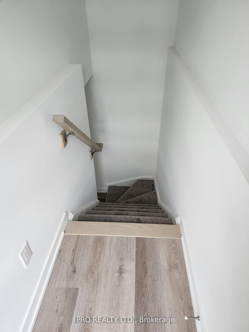 814 - 4263 Fourth Ave, Niagara Falls, L2E 0C2 | Image 3