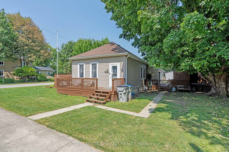 8026 Centre St, Brooke-Alvinston, N0N 1A0 | Image 2