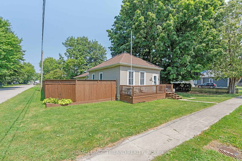 8026 Centre St, Brooke-Alvinston, N0N 1A0 | Image 3