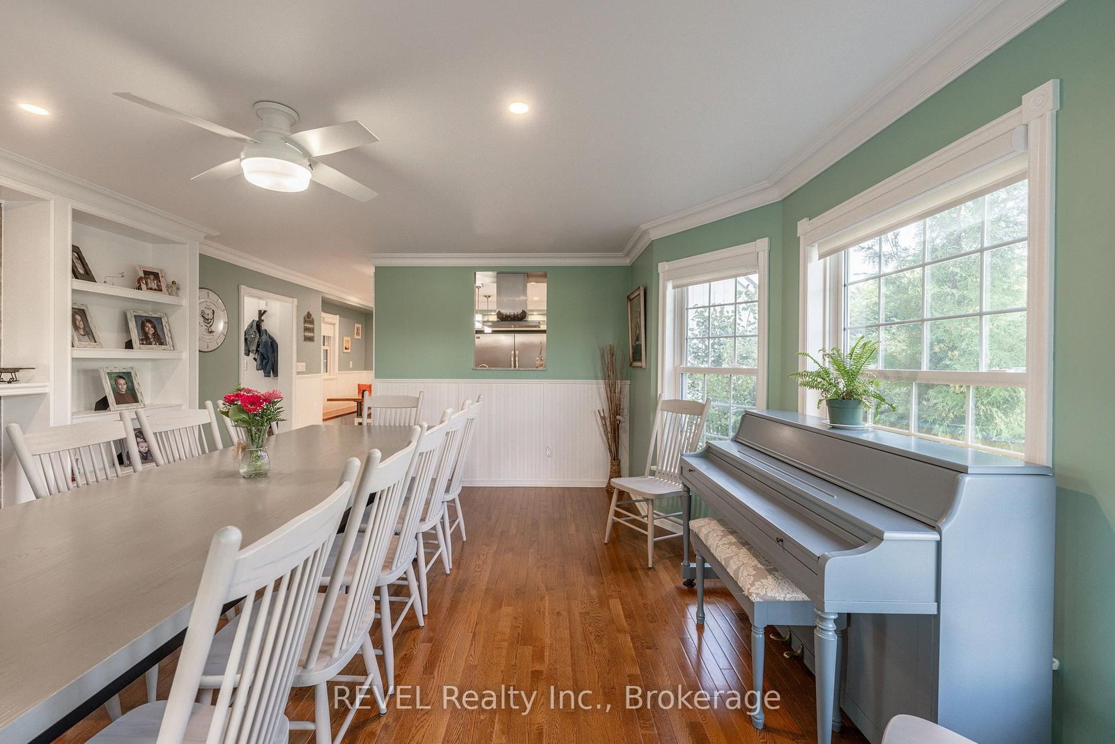 Listing Image 15
