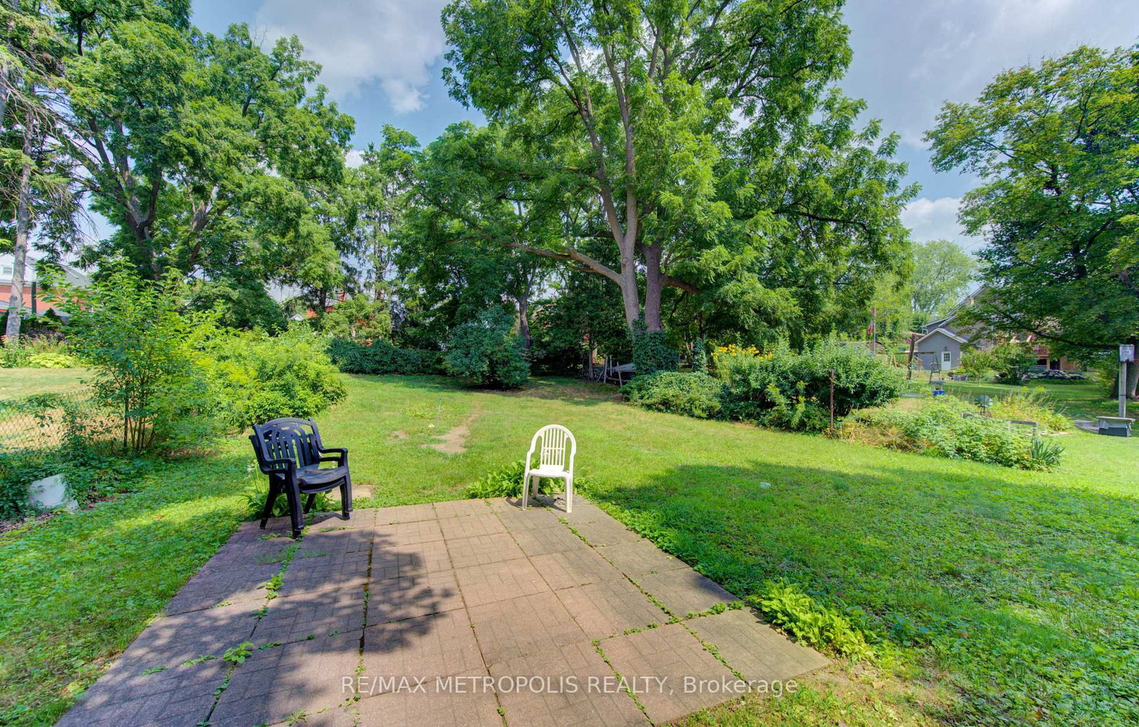 Listing Image 40