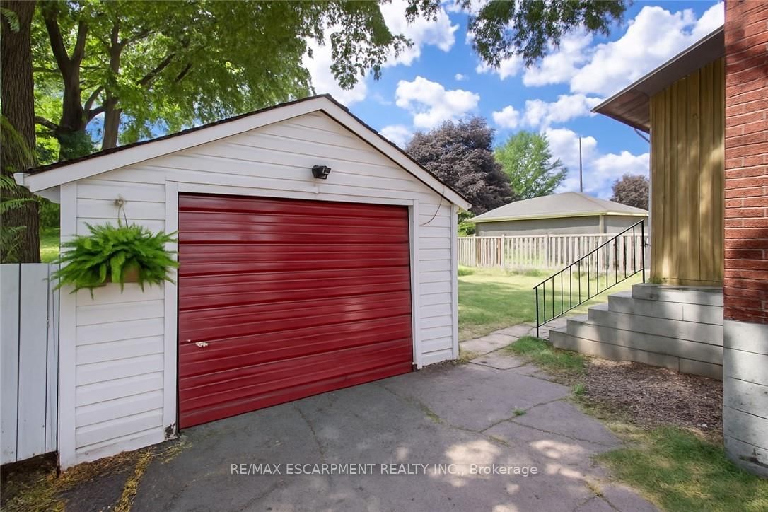 Listing Image 32