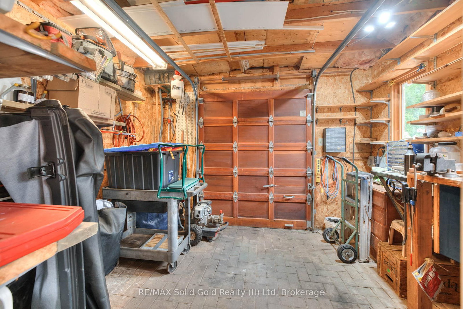 Listing Image 18