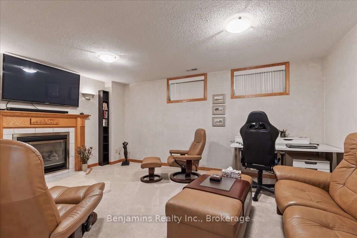 Listing Image 34