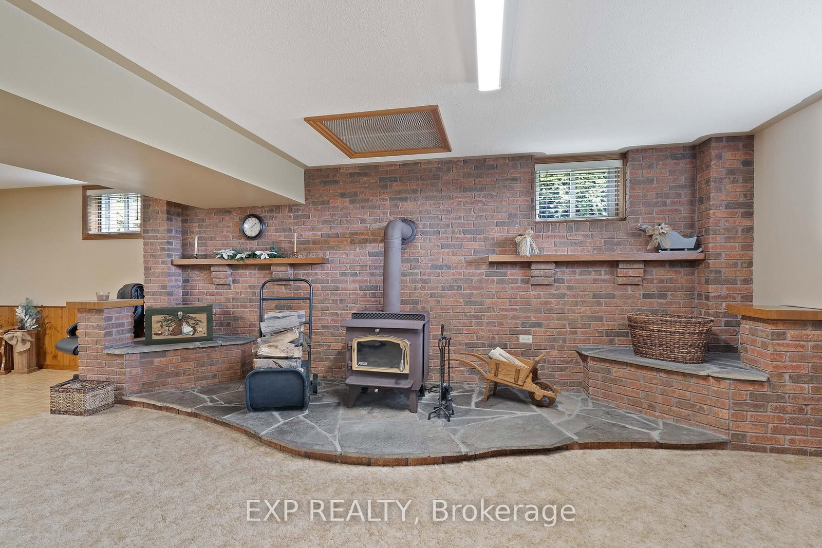 Listing Image 41