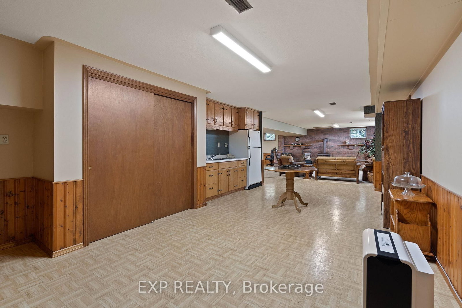 Listing Image 46