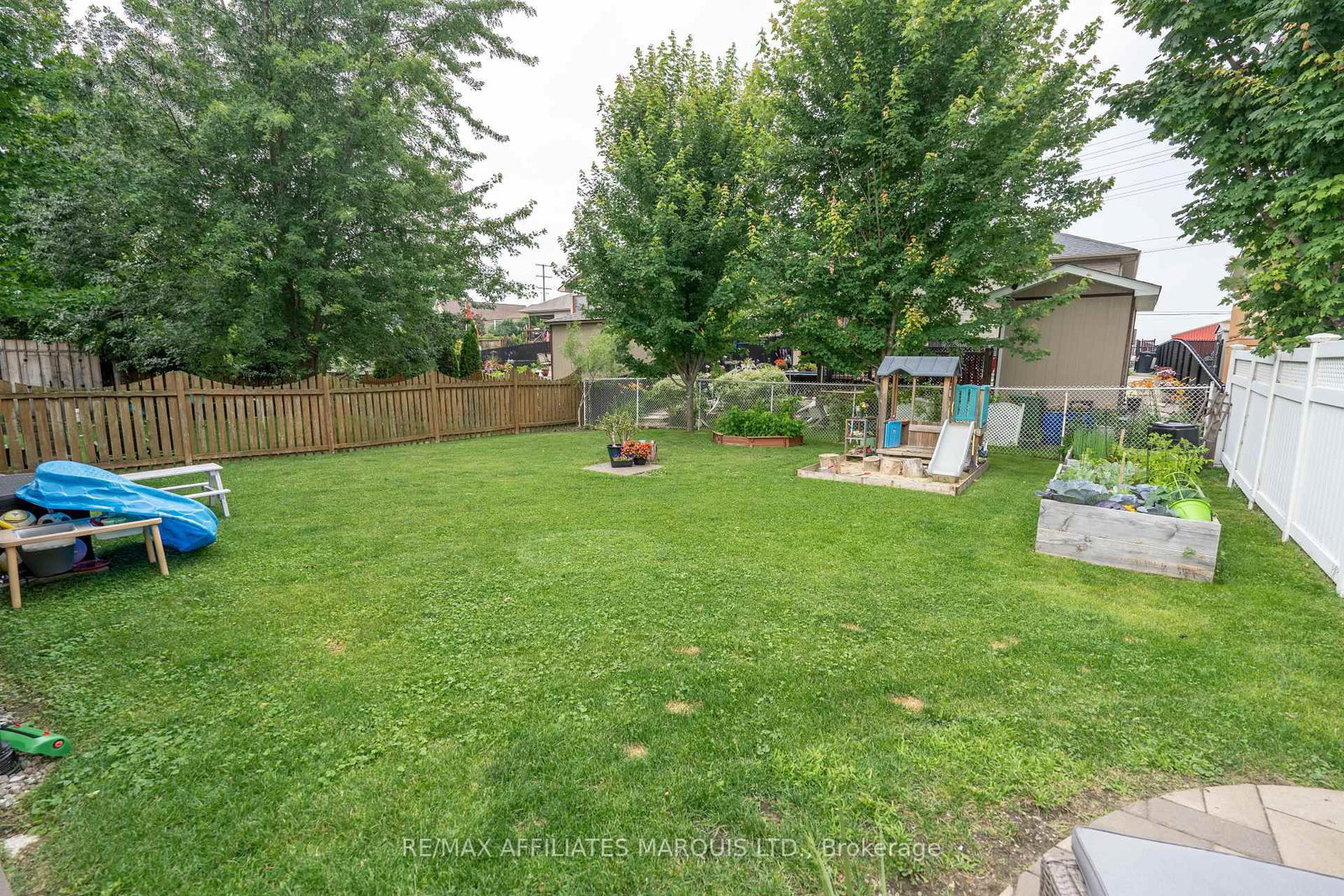 Listing Image 31