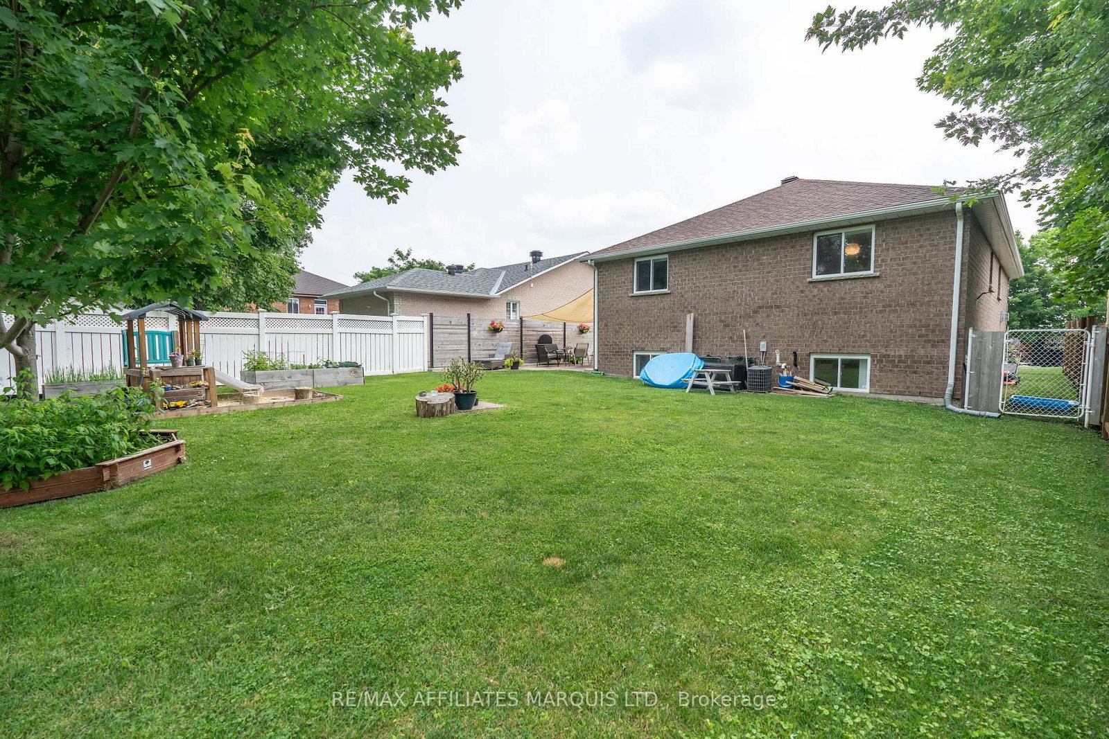 Listing Image 32