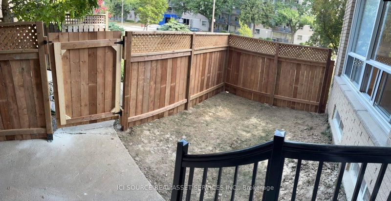 10 - 914 Mohawk Rd E, Hamilton, L8T 2R8 | Image 3